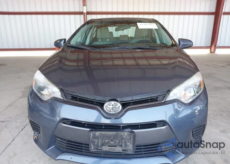 2015 Toyota Corolla Le z USA, uszkodzony, nr VIN 5YFBURHE6FP361796